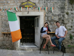 Chest O'Shea's Irish Pub